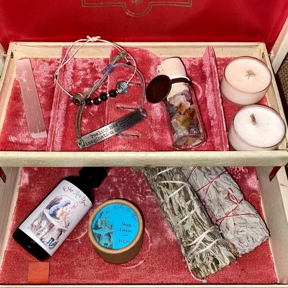 Witchy Box - Picture 3 of 4